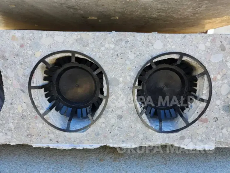 stropy sprężone HC